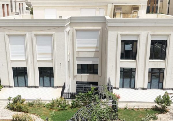 مجمع فلل فاخر مع تنسيق حدائق